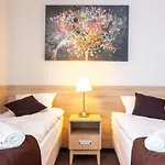 Apartmanhotel Astoria Fly Modlin Airport 4*