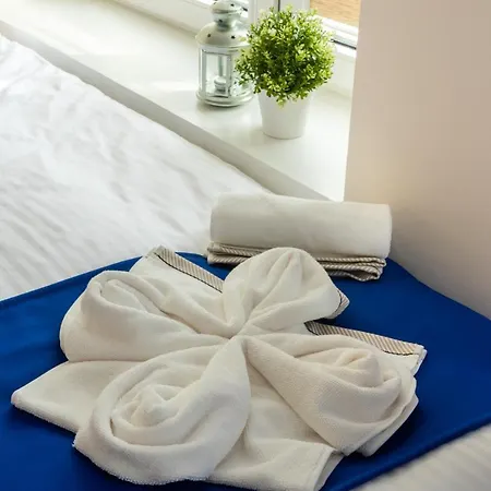 Astoria Fly Modlin Airport Apart Otel 4*