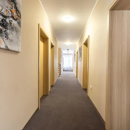 Samoobslugowy Astoria Fly Modlin Airport 4* Pomiechówek