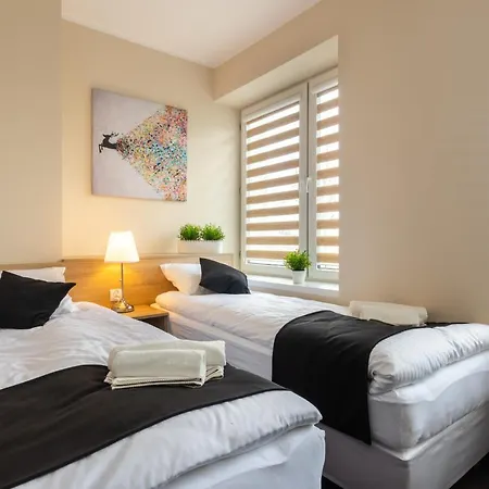 Aparthotel Astoria Fly Modlin Airport 4*