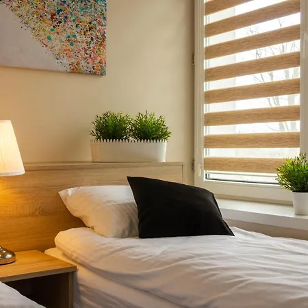 Aparthotel Astoria Fly Modlin Airport Pomiechówek