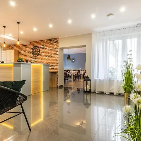Aparthotel Astoria Fly Modlin Airport 3*