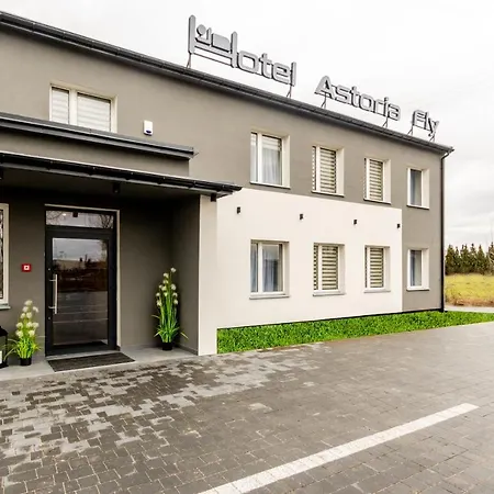 Aparthotel Astoria Fly Modlin Airport 3*
