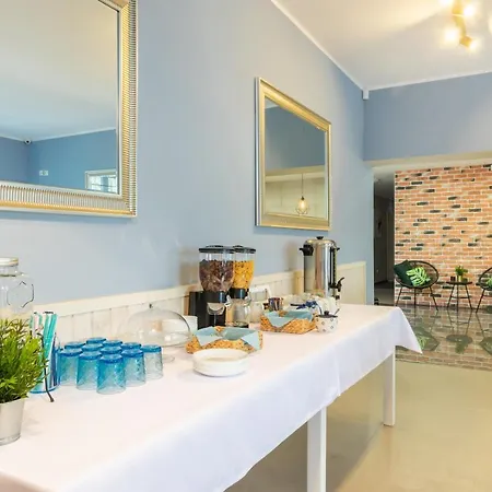 Astoria Fly Modlin Airport Apart Otel Pomiechówek