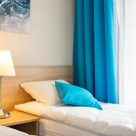 Samoobslugowy Astoria Fly Modlin Airport Apartmanhotel