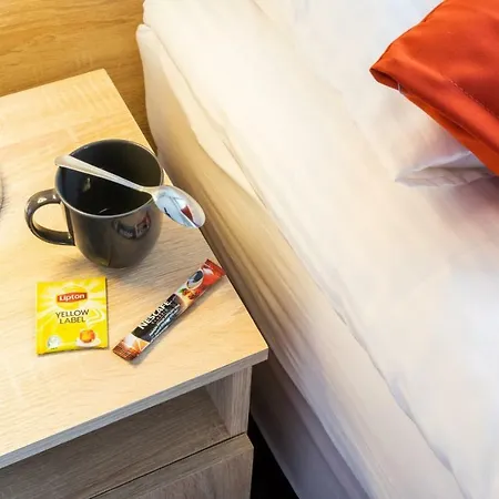 Apartmanhotel Samoobslugowy Astoria Fly Modlin Airport
