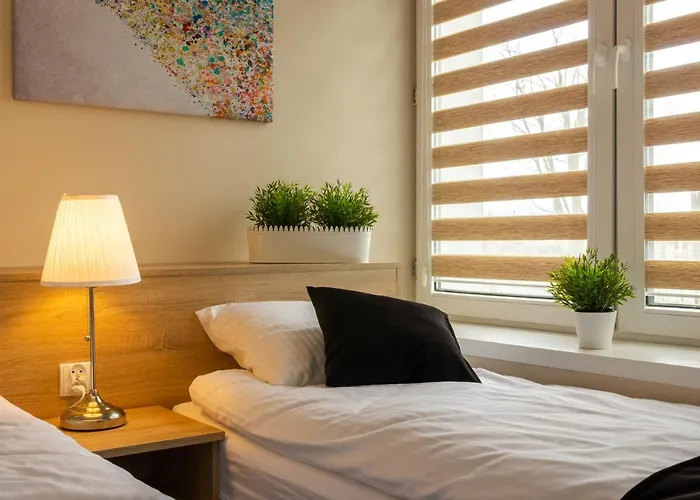 Апарт-отель Astoria Fly Modlin Airport Pomiechowek